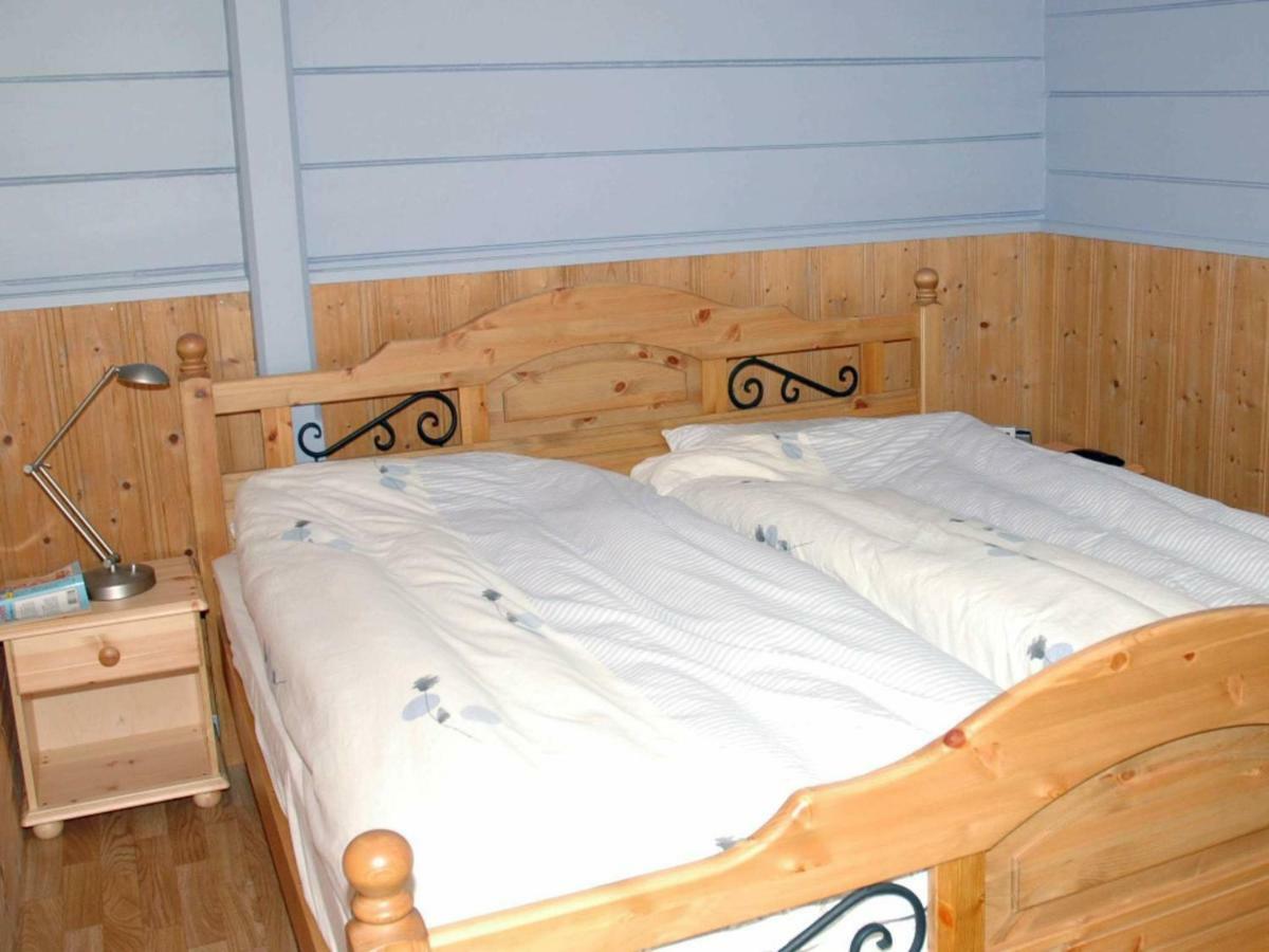 Three-Bedroom Holiday home in Isfjorden Torvik Eksteriør bilde